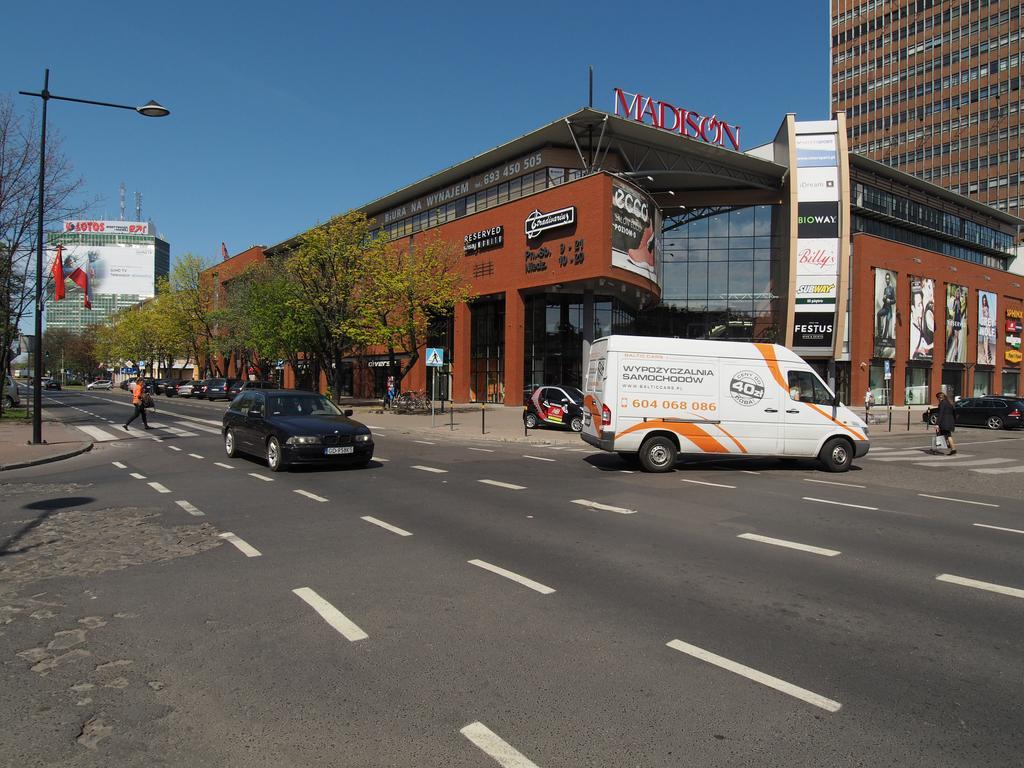 Grand -Tourist Marine Apartments Гданск Екстериор снимка